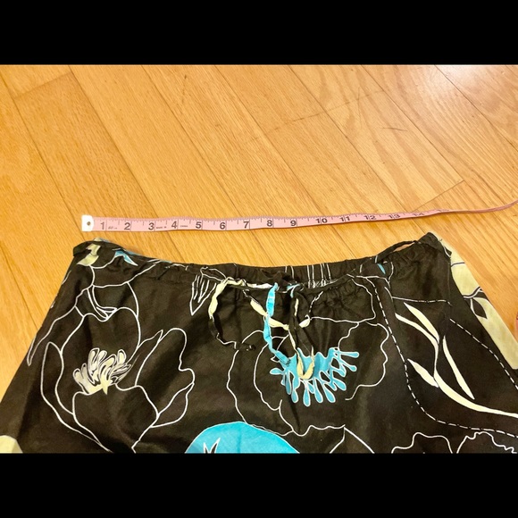 John Paul Richard Linen Blue and Black Floral Skirt - Picture 7 of 10